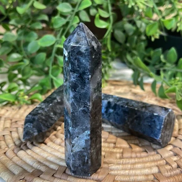 Larvikite Tower Crystal Gemstone Point Black Flash - Picture 5 of 13